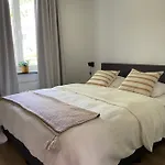 Conge Sfeervol Dichtbij Zee