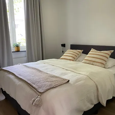 Conge Sfeervol Dichtbij Zee